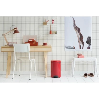 Brabantia Treteimer NewIcon 12 L Rot Mit Geräuschlosem Deckelverschluss – Bild 4