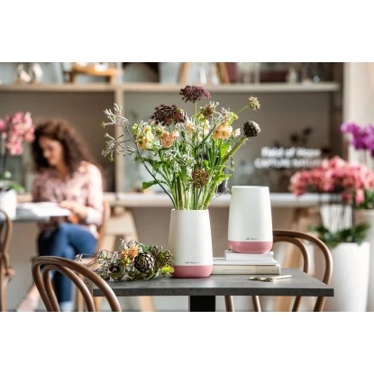 Lechuza Vase Yula Flower 14 Cm X 14 Cm X 21 Cm Weiß-Pearl Rose Seidenmatt – Bild 2