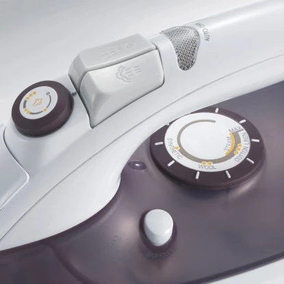 Severin Dampfbügeleisen BA 3210 Weiß-Lila – Bild 5